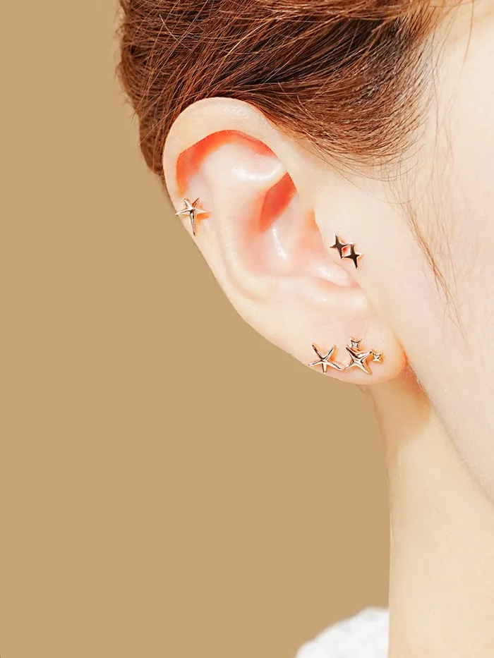 MinimalBijoux Earrings 14K Gold Twinkle Stars Cartilage Earrings 20G18G16G